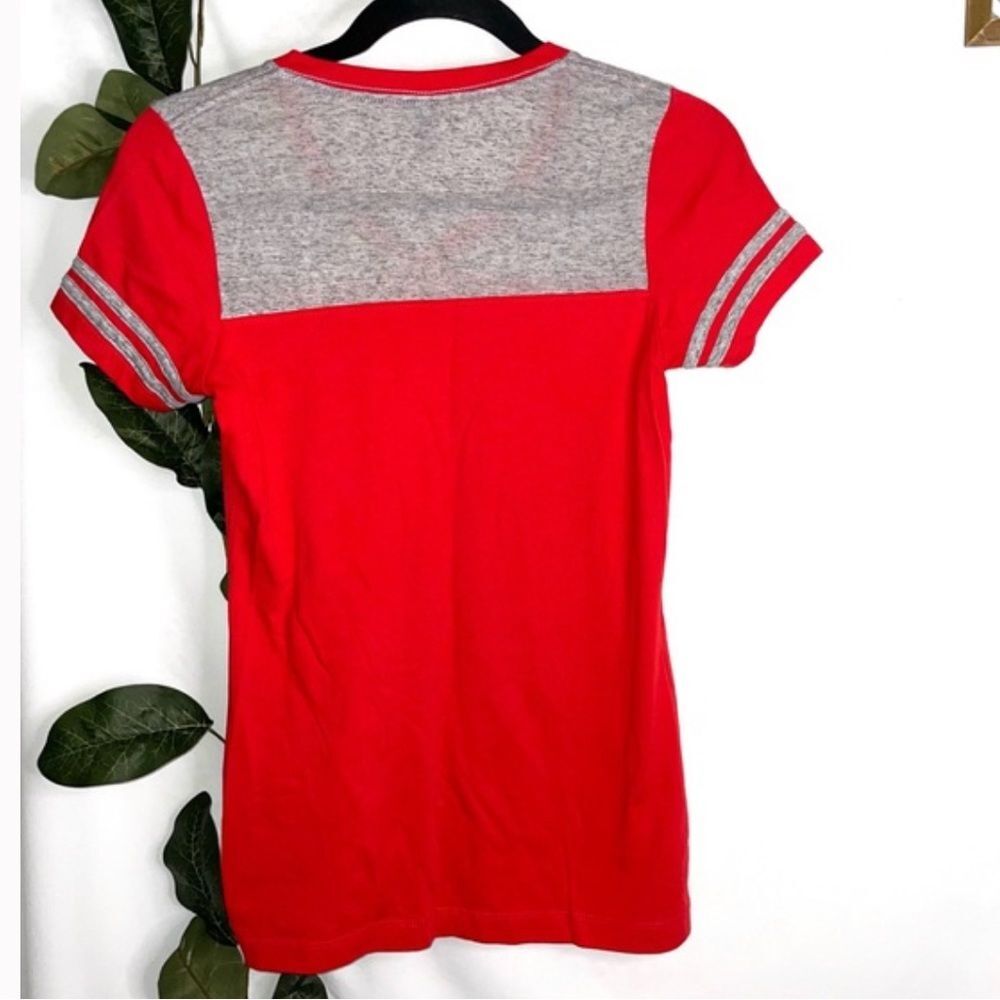 District Varsity V-Neck Tee Women’s size medium red gray short sleeve shirt @ - Picture 4 of 6